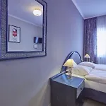 Crystal 3*
